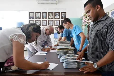 Municípios fazem credenciamento e recebem material na chegada à capacitação. Foto: Maxwell Santos