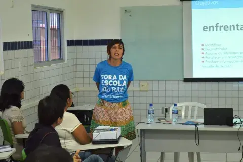 As oficinas promoveram amplo diálogo entre os participantes, troca de experiências e exercício de utilização guiada da plataforma Busca Ativa Escolar para a promoção de mais autonomia das equipes técnicas.